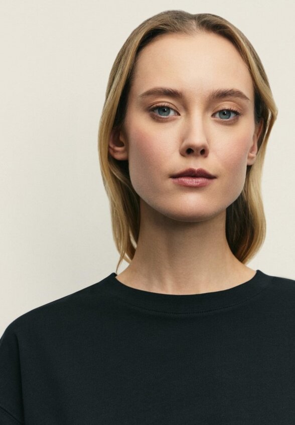 Футболка Zarina