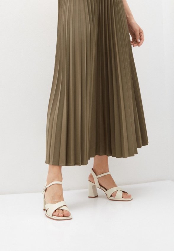 Босоножки Zumita