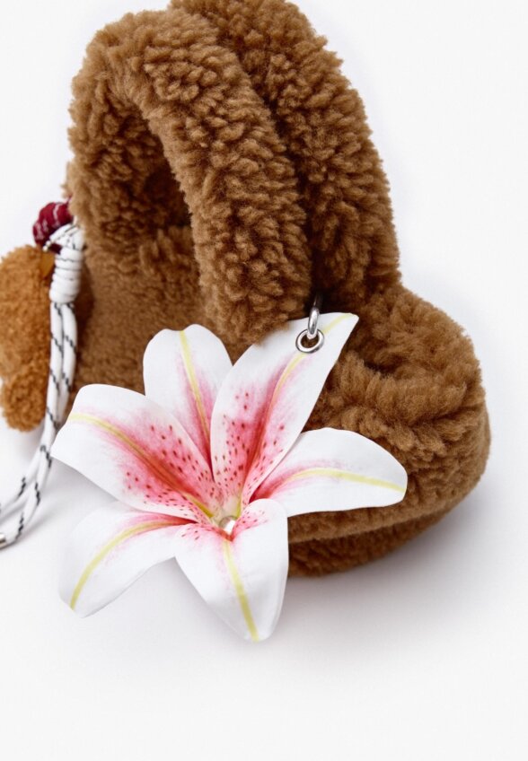 Меховая сумка с обвесами для девочек