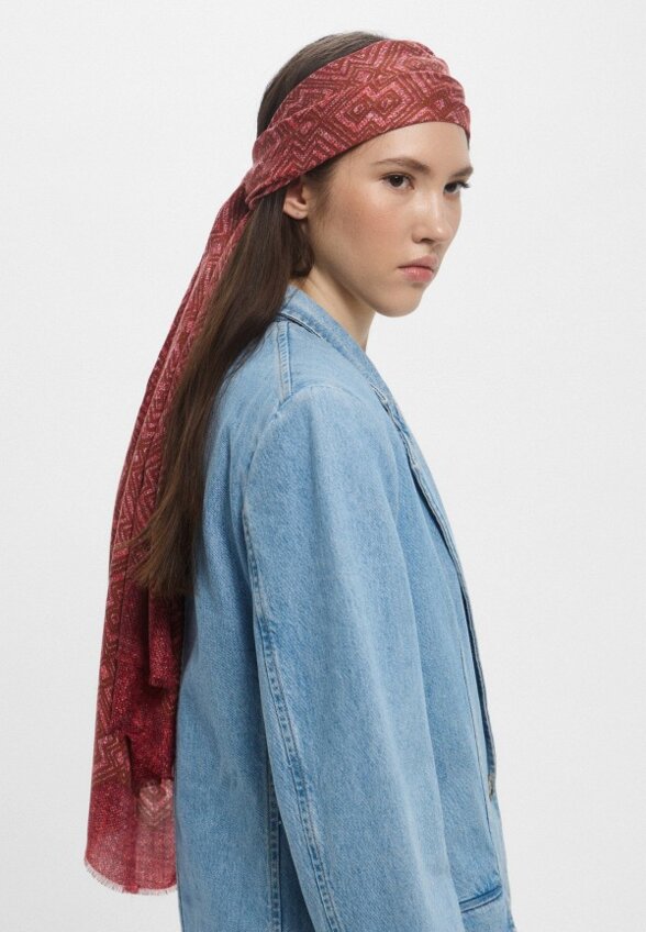 Палантин Pollini