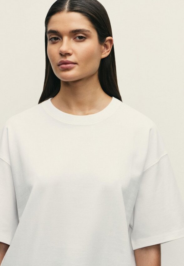 Футболка Zarina