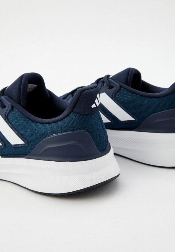 Кроссовки adidas