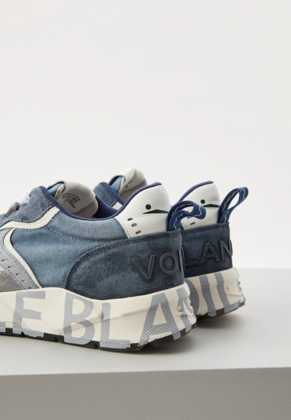 Кроссовки Voile Blanche