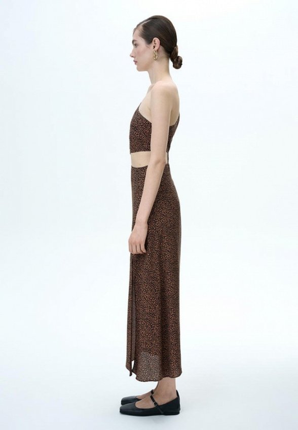 Платье Brusnika