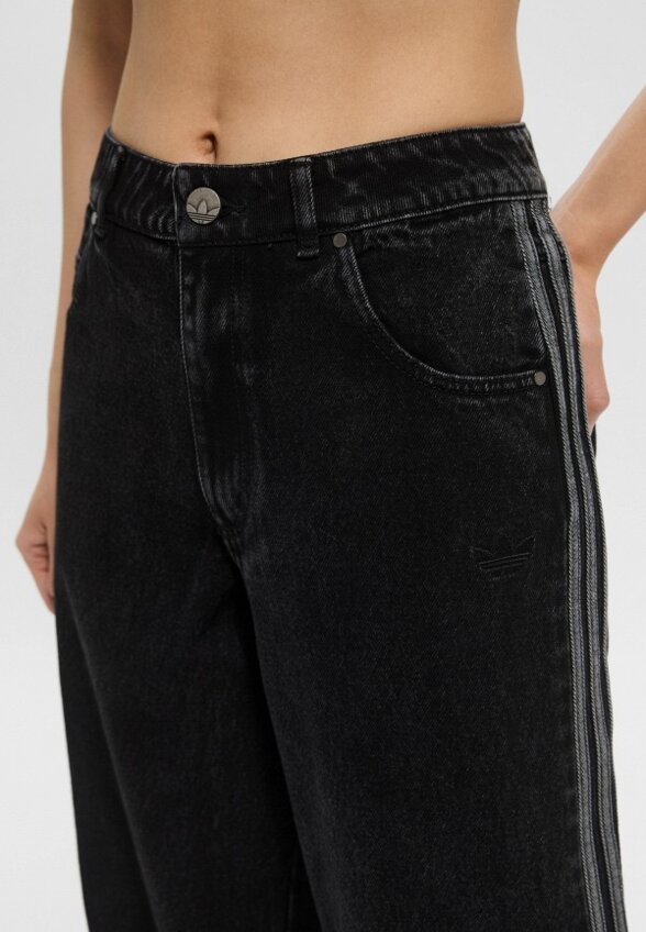 Джинсы adidas Originals