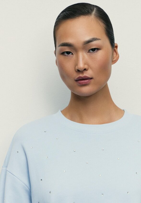 Свитшот Zarina