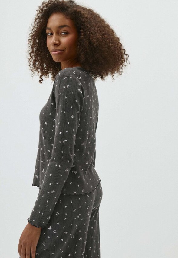 Лонгслив домашний Sela