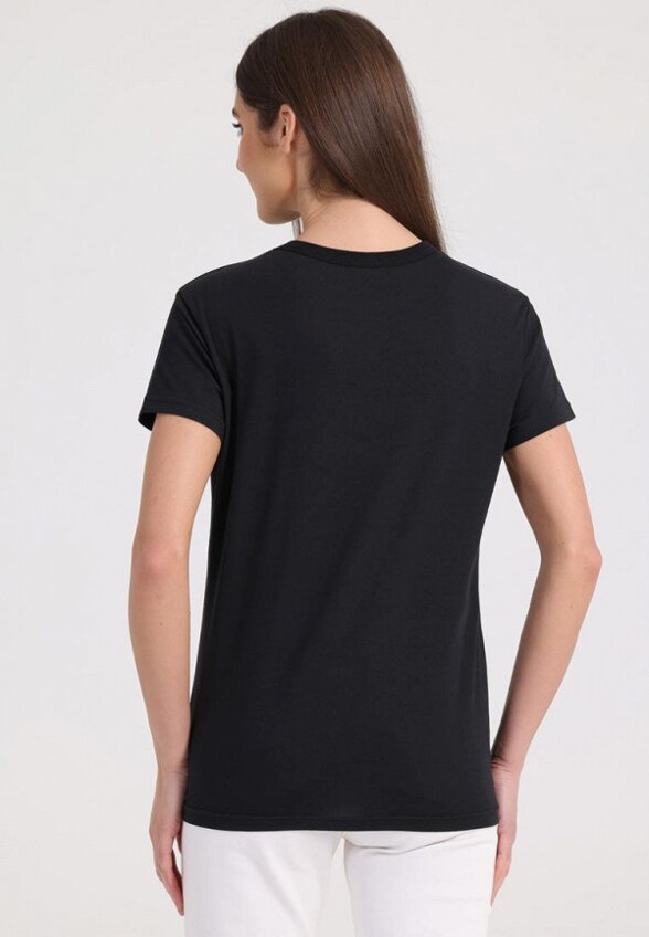 Футболка Апрель