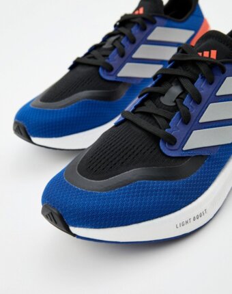 Кроссовки adidas мужчинам