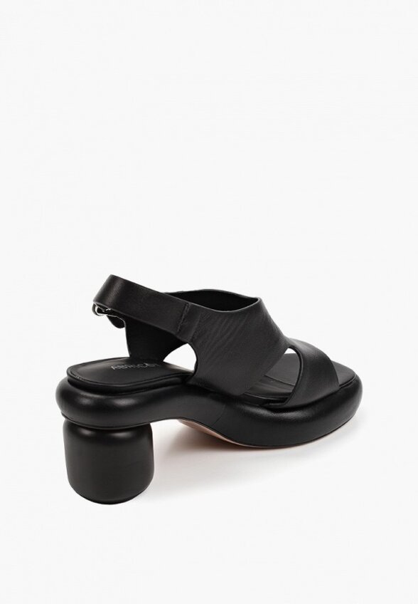 Босоножки Abricot