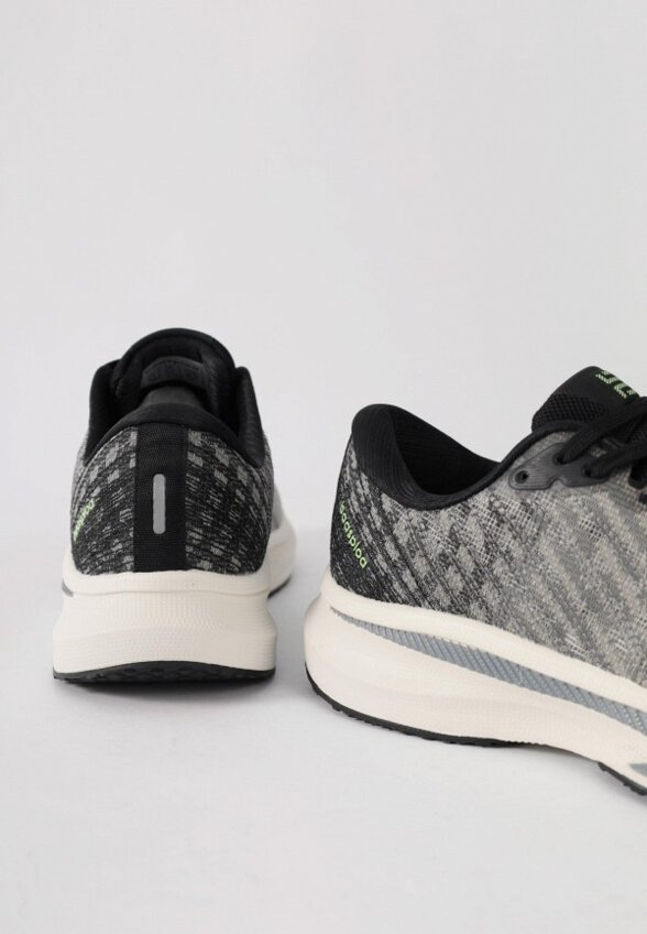 Кроссовки Baasploa