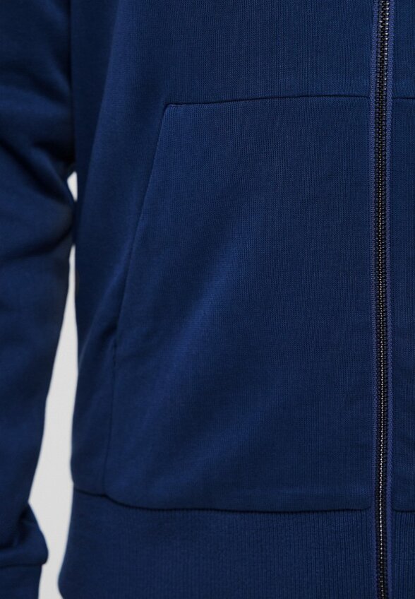 Олимпийка Boss