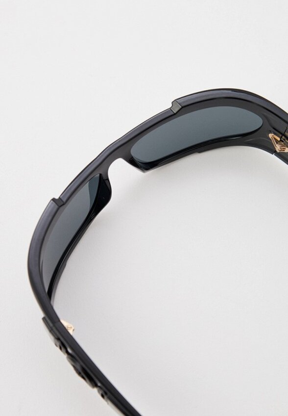 Очки солнцезащитные Versace