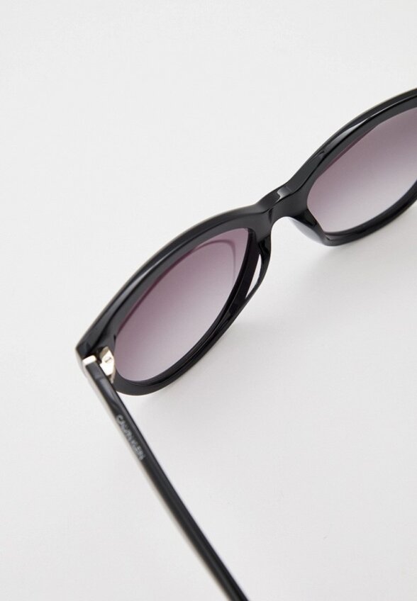 Очки солнцезащитные Calvin Klein