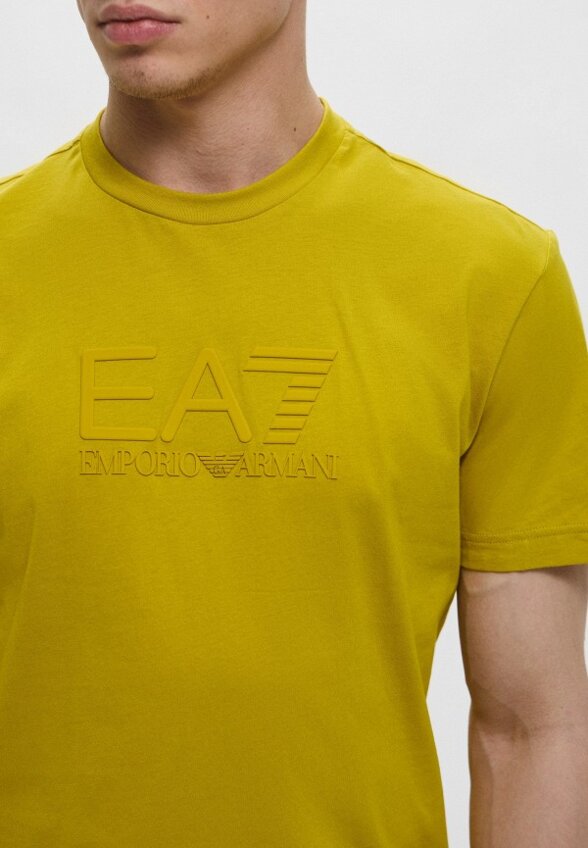 Футболка EA7