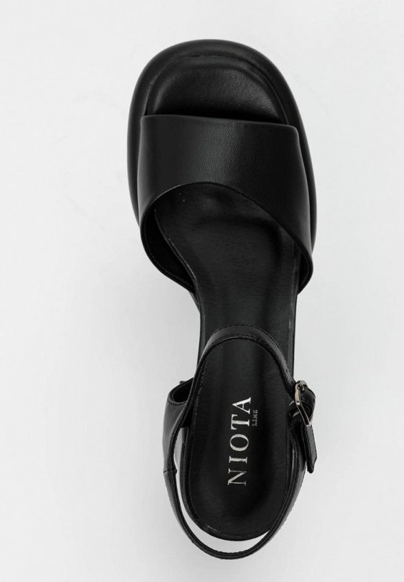 Босоножки Niota Line