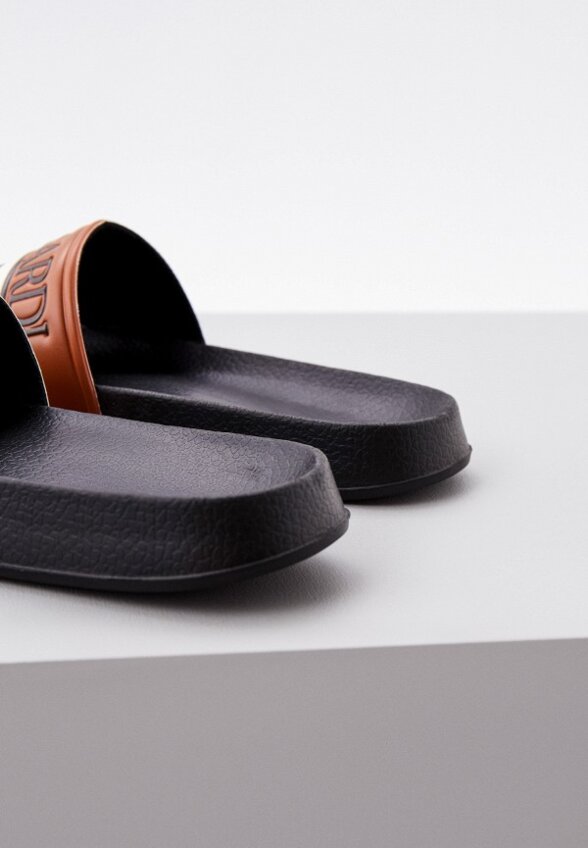 Сланцы Trussardi