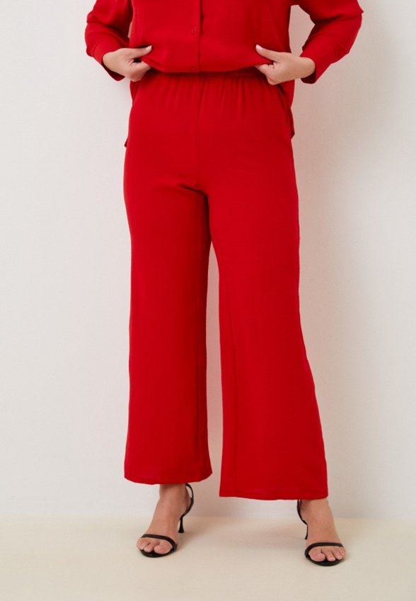 Костюм Chic de Femme
