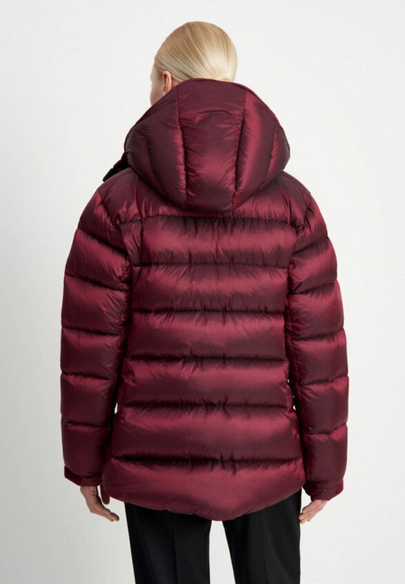 Пуховик Finn Flare