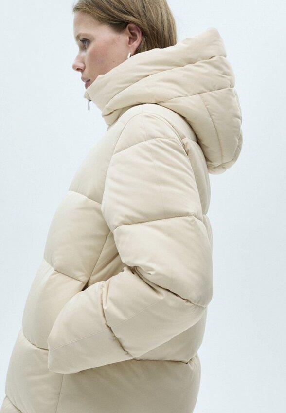 Пуховик Mango