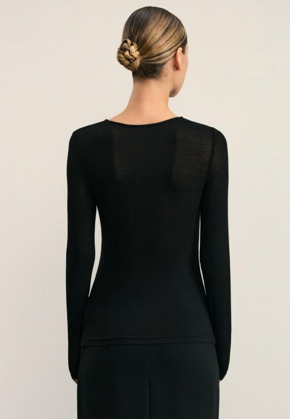 Лонгслив Zarina