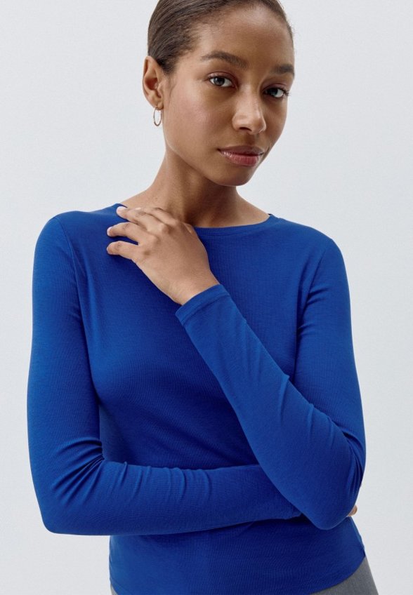 Лонгслив Sela