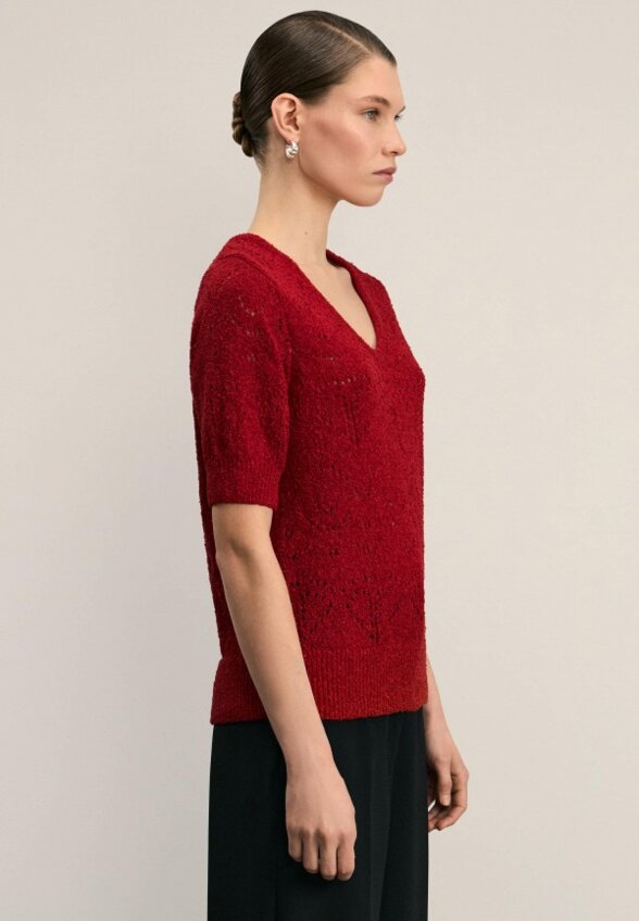 Пуловер Zarina