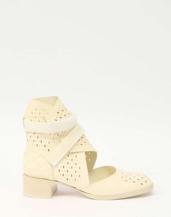 Chanel Shoes женщинам
