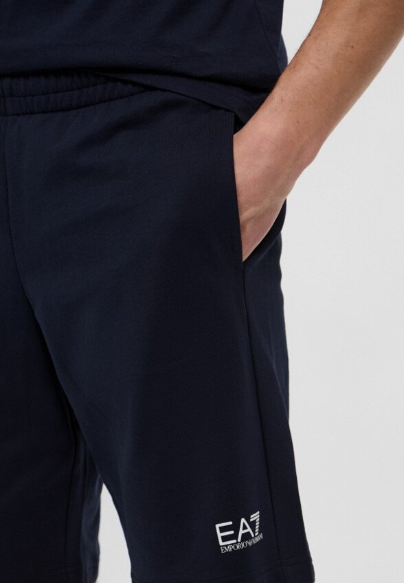 Шорты спортивные EA7