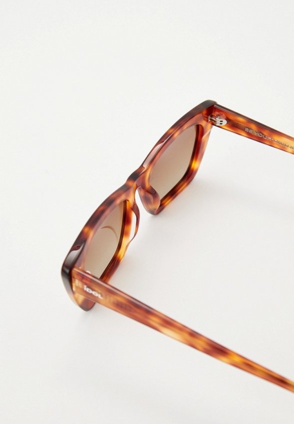 Очки солнцезащитные IDOL