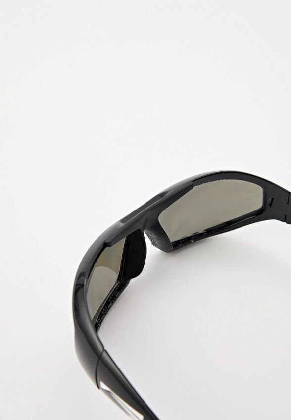 Очки солнцезащитные Lip