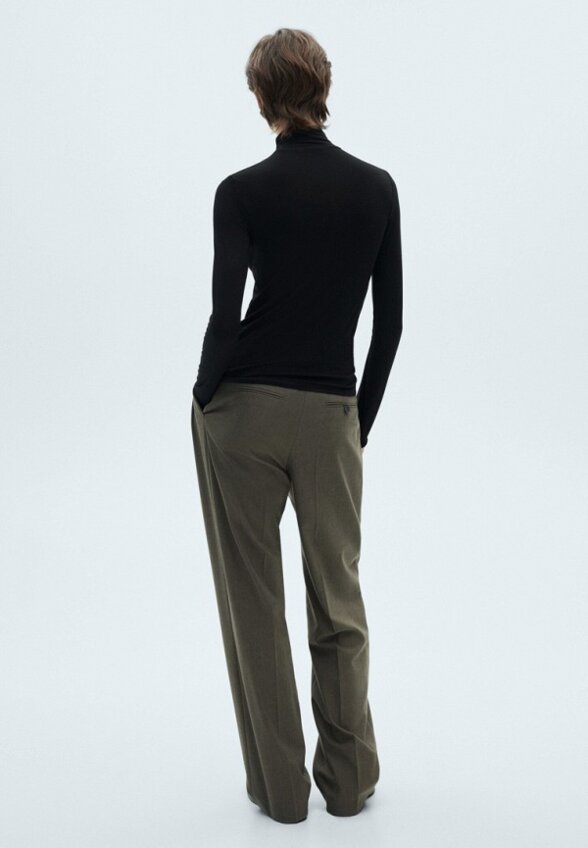 Водолазка Mango