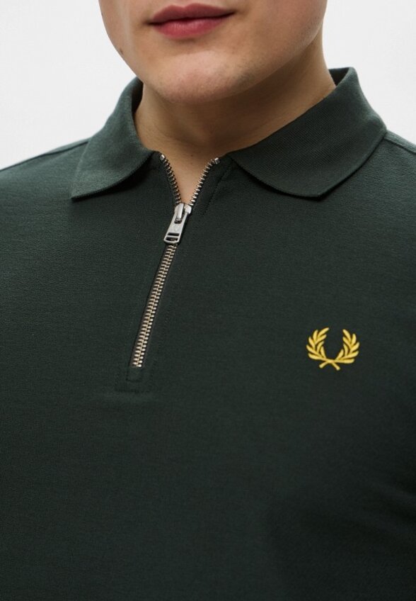 Поло Fred Perry