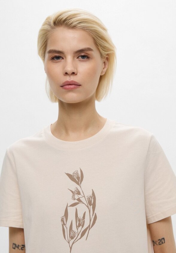 Футболка Zarina