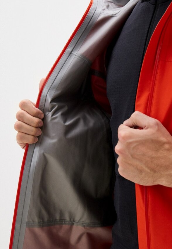 Ветровка Berghaus