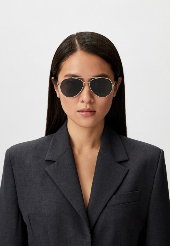 Очки солнцезащитные Burberry