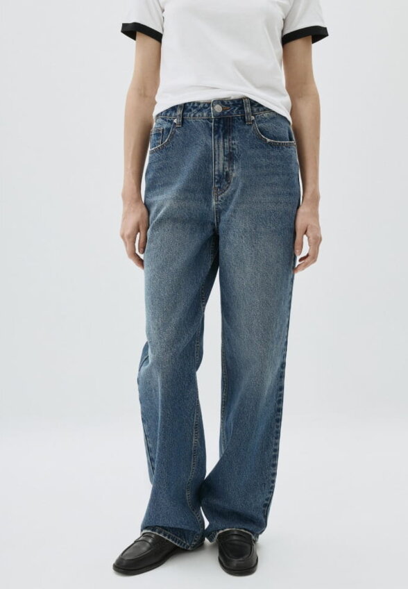 Джинсы Straight Fit