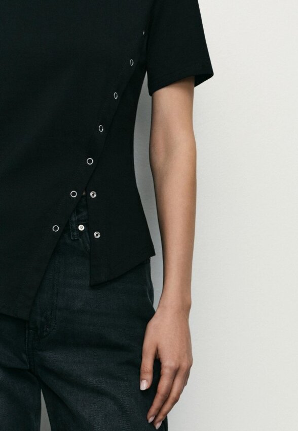 Футболка Zarina