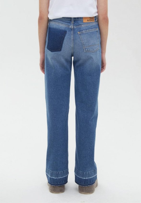 Джинсы True Avenue