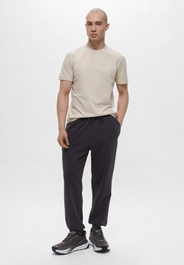 Футболка EA7