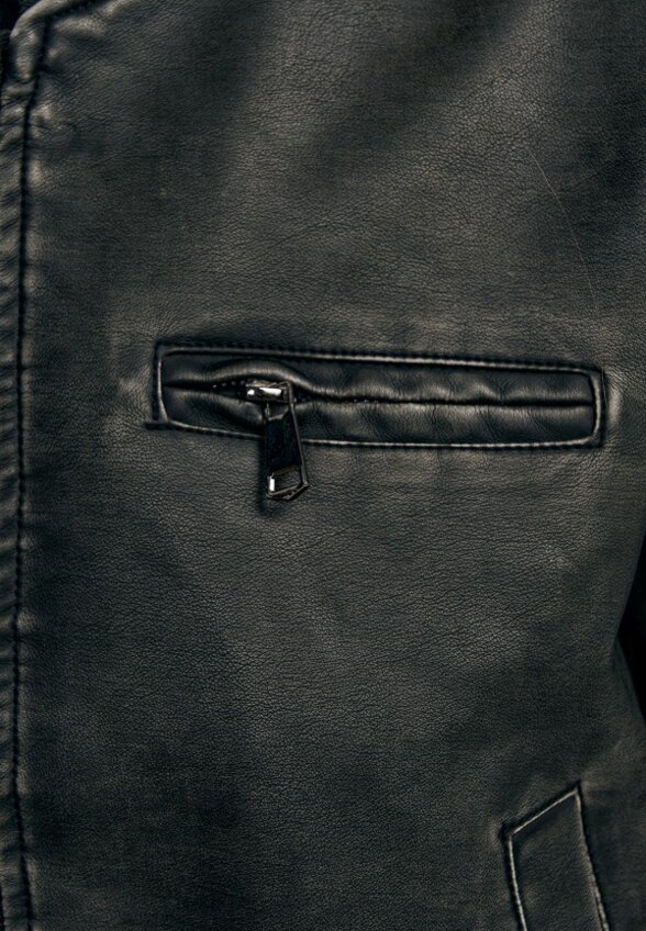 Бомбер Твое