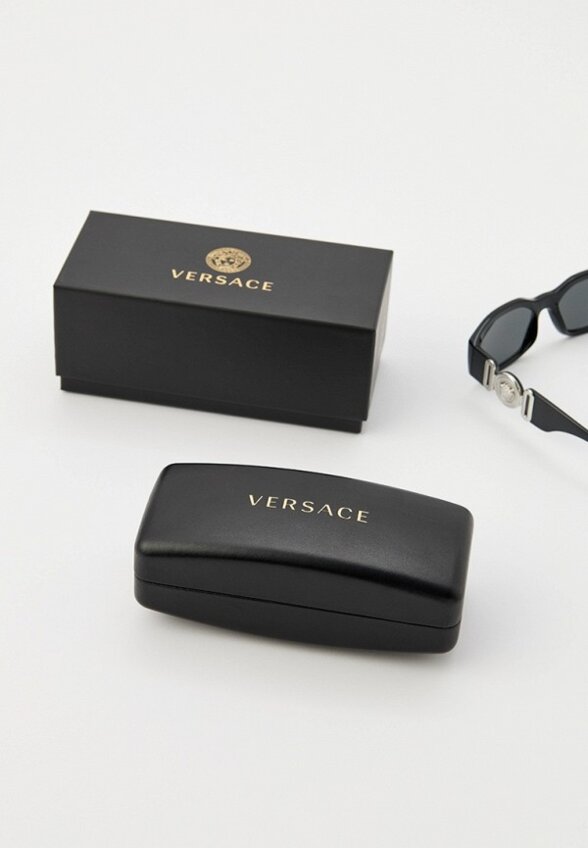 Очки солнцезащитные Versace