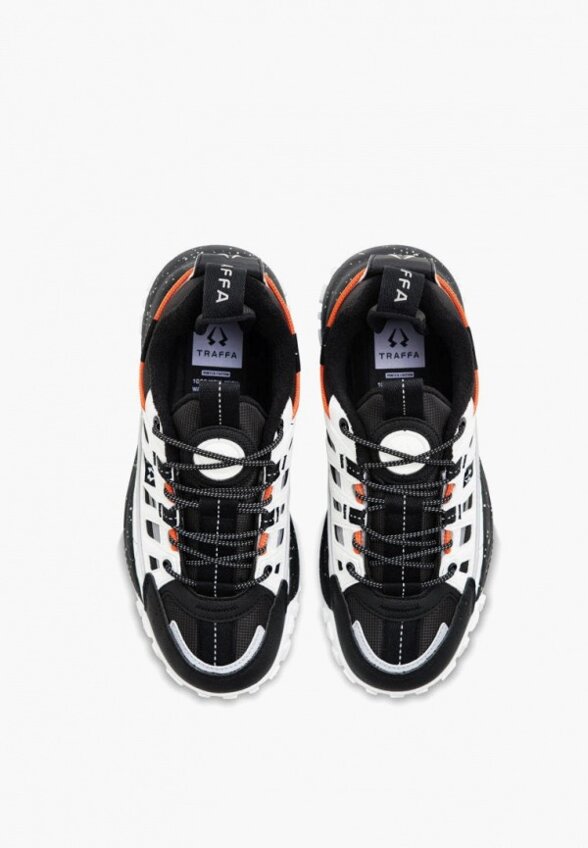 Кроссовки Traffa