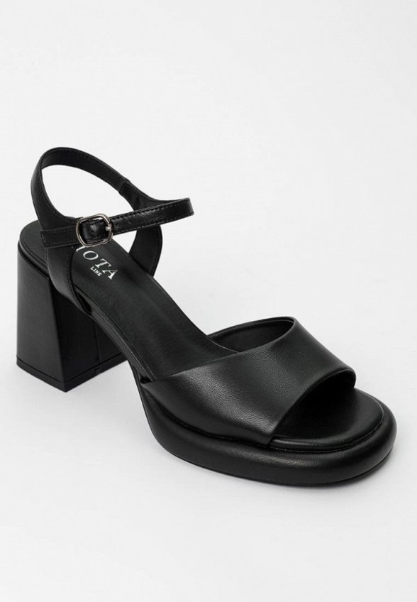 Босоножки Niota Line