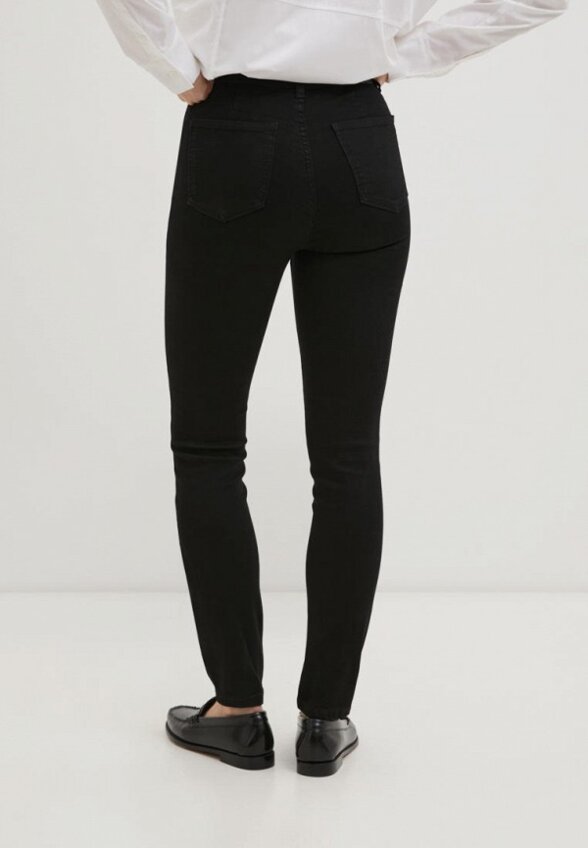 Джинсы Finn Flare