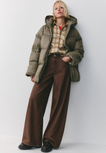 Широкие джинсы с высокой посадкой