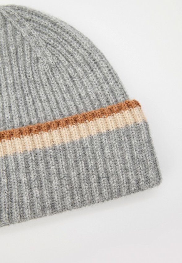 Шапка Ekonika Premium