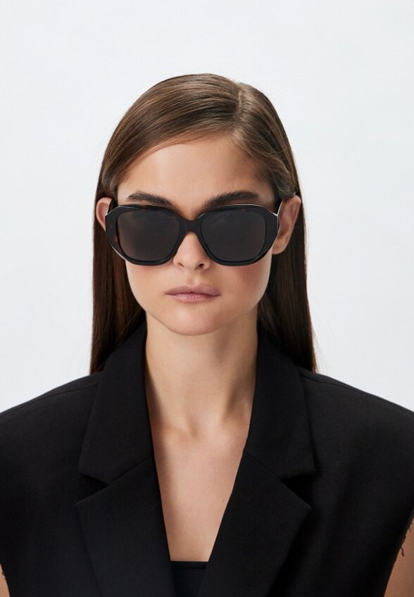 Очки солнцезащитные Givenchy