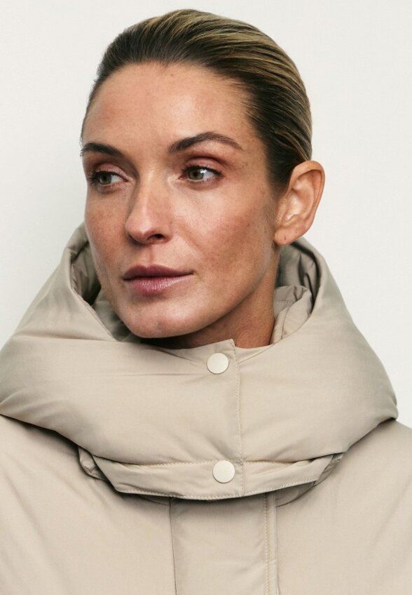 Пуховик Zarina