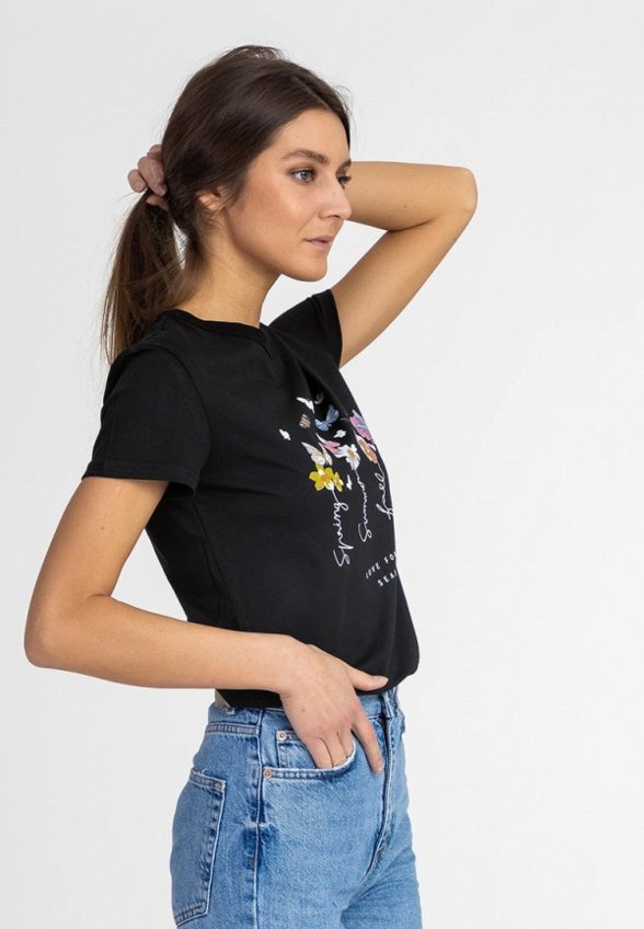 Футболка Апрель